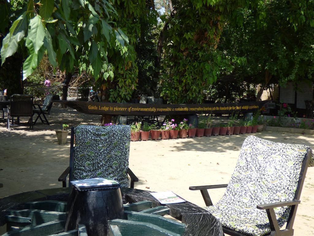 Chitwan Gaida Lodge Sauraha Exterior photo