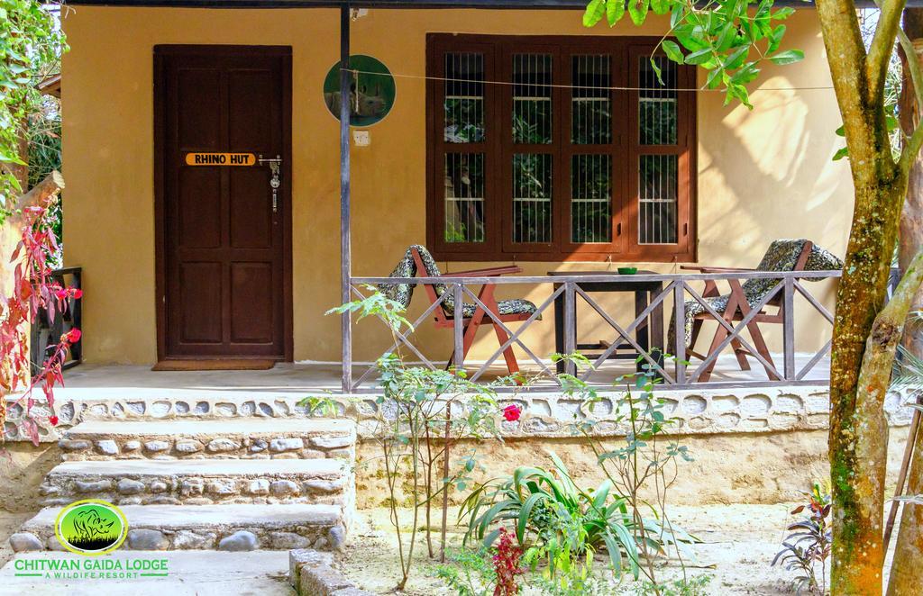 Chitwan Gaida Lodge Sauraha Exterior photo